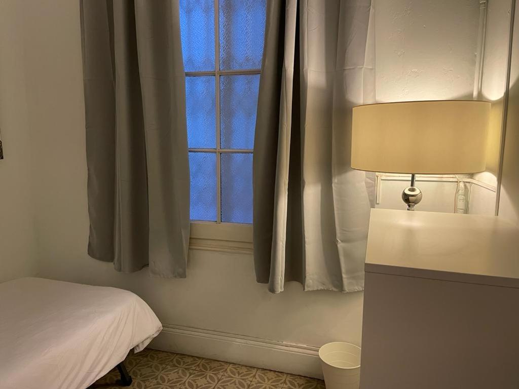 Auberge de jeunesse Des Artistes à Barcelone Extérieur photo
